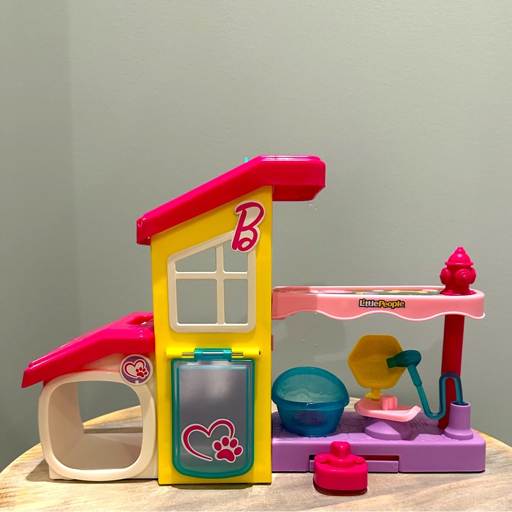Little People Barbie Play and Care Pet Spa